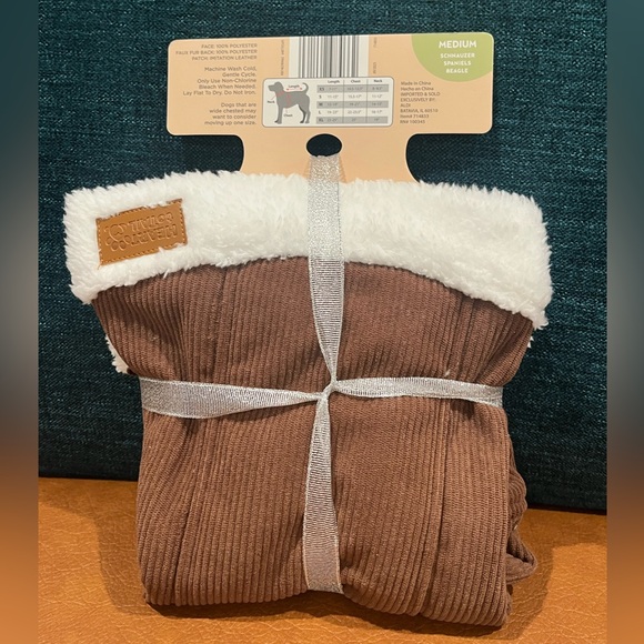 Soft & warm Sherpa lined vest for a medium dog. Corduroy, snap buttons. Brown - Picture 5 of 10